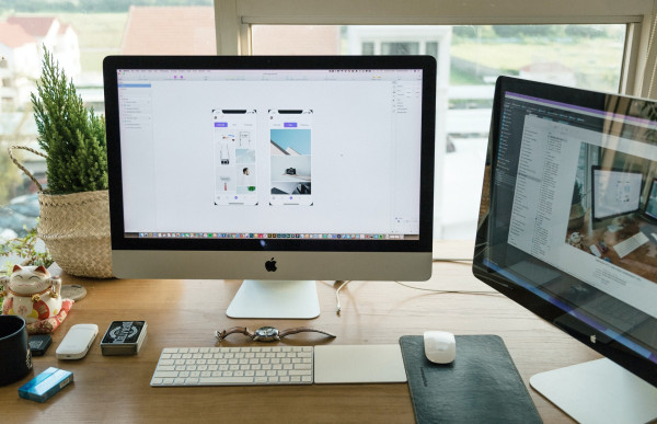 Mobile interface itself is constrained by space and shape. Image credit: Tran Mau Tri Tam, Souce: Unsplash